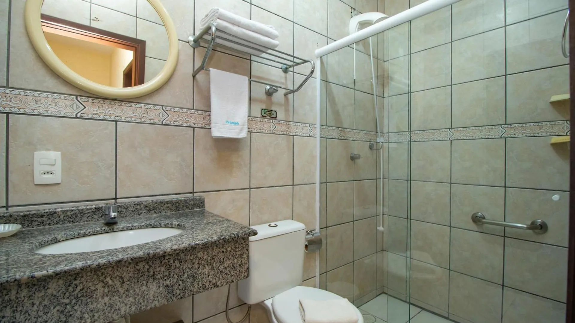 Pensión Villa Garoupeta - Apartamentos Bombinhas Brasil